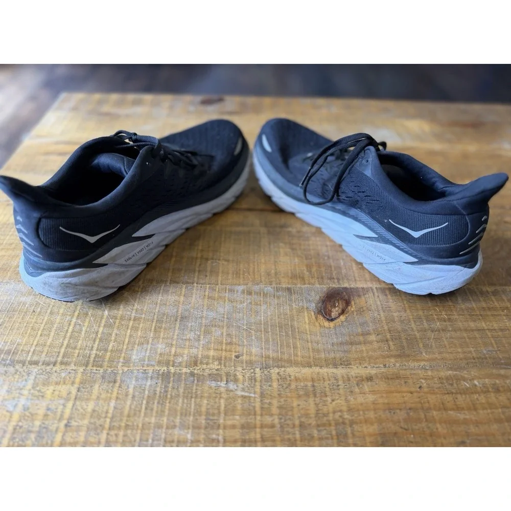 Hoka One One Clifton 8 Black White Women's Running Shoes 10B 1119394 BWHT